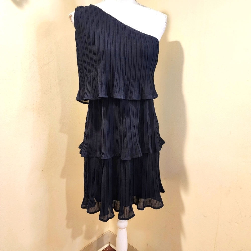 ZESICS Elegant Black One-Shoulder Pleated Dress Size S